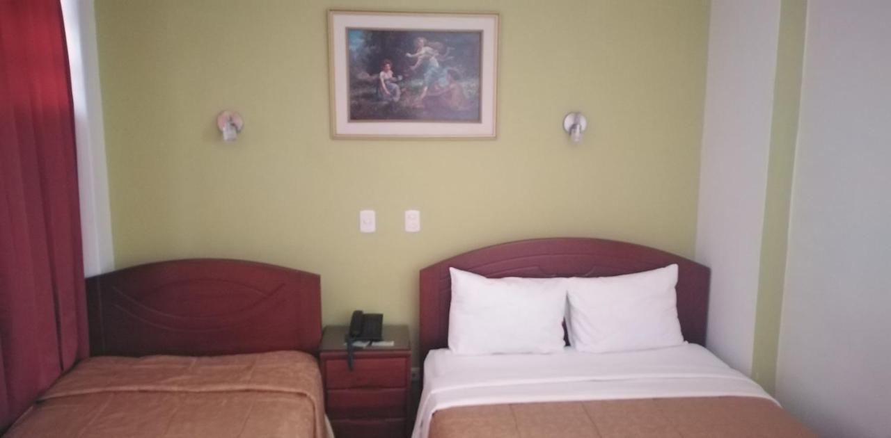 Hotel Plaza Bolognesi 344 Trujillo Extérieur photo