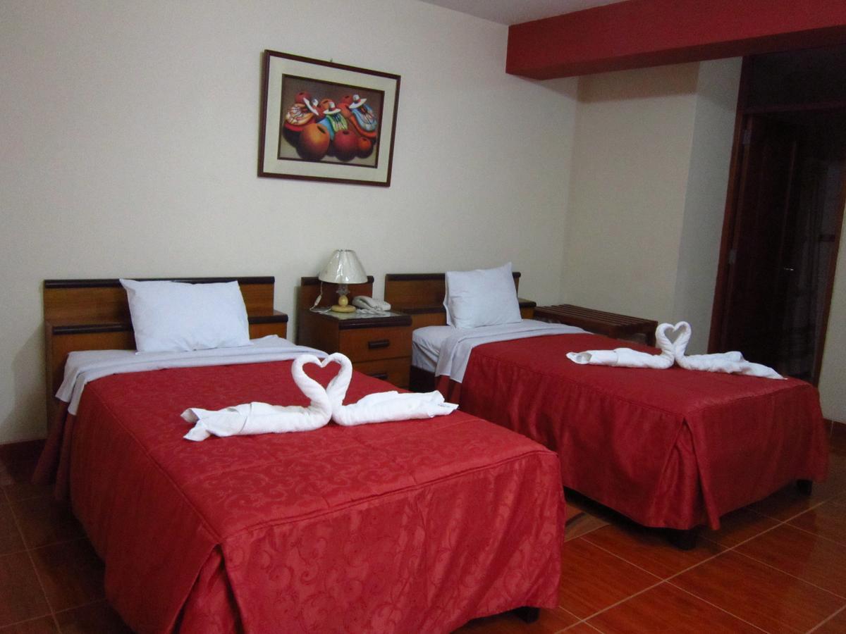 Hotel Plaza Bolognesi 344 Trujillo Extérieur photo